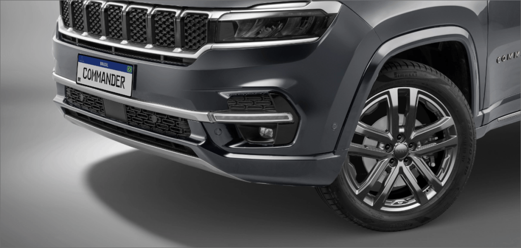 Detalhes exclusivos do Jeep Commander Overland 2.2 Diesel, evidenciando luxo e robustez.