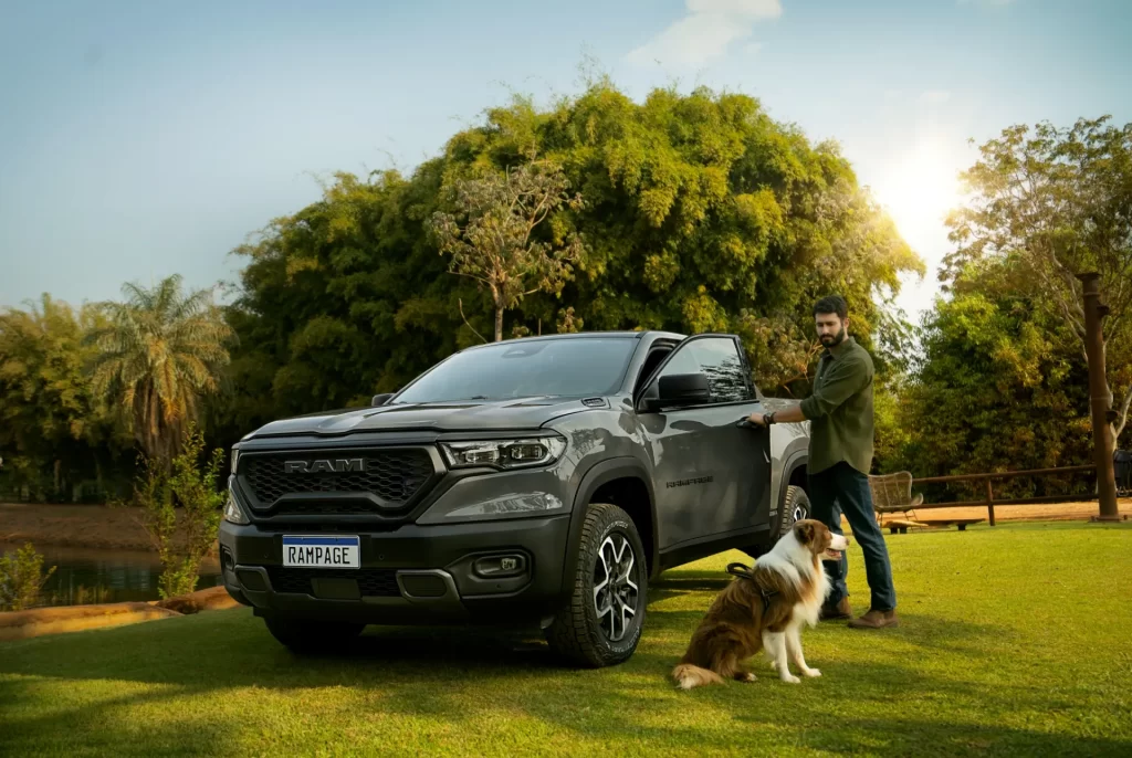 Rampage R/T pronta para test drive com atendimento exclusivo de Brunno Amorim.